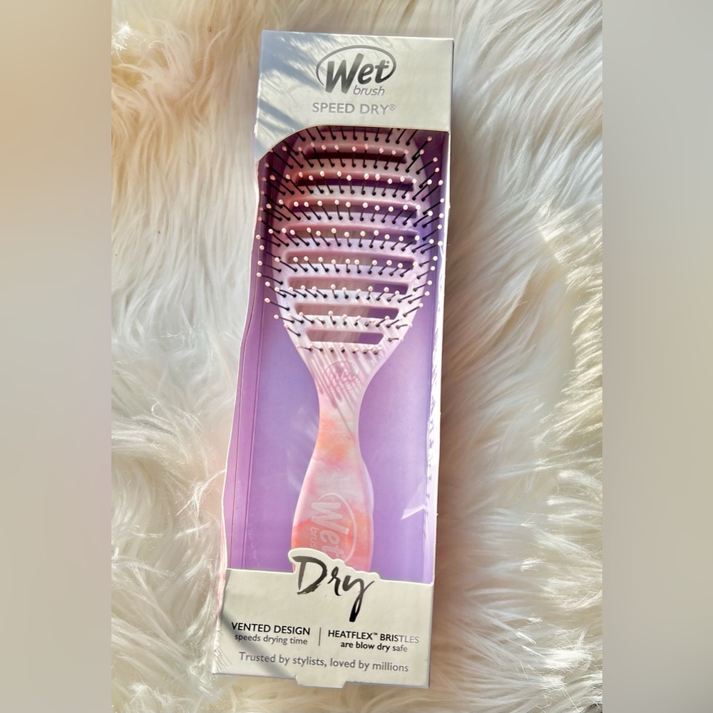 💜💜 NEW WET BRUSH 💜💜